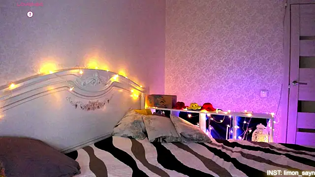 LillyMoure  online show from 02/17/26, 11:11