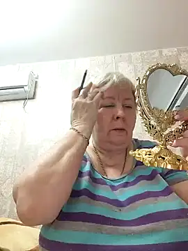 EffectFiona online show from 02/04/25, 11:06