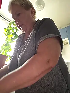 EffectFiona online show from 09/10/25, 05:07