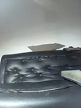 Snapshot of Gegeix chatting on 10/12/25, 01:48 Gegeix online show from 10/12/25, 01:48