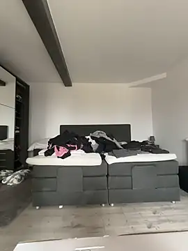 MaviePearl online show from 03/11/26, 07:58