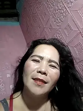 Snapshot of Cutehornywetmom chatting on 03/03/25, 03:09 Cutehornywetmom online show from 03/03/25, 03:09
