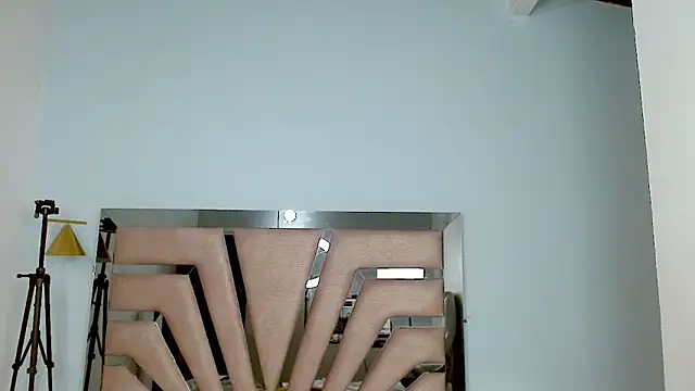 sophia hadid online show from 01/02/25, 10:55