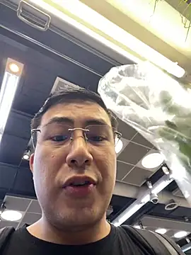 andrewmhilton  online show from 03/10/25, 08:01