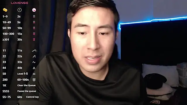 andrewmhilton  online show from 09/09/25, 06:02