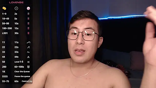 andrewmhilton  online show from 10/19/25, 05:41