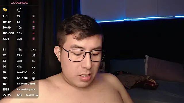 andrewmhilton  online show from 10/20/25, 06:14