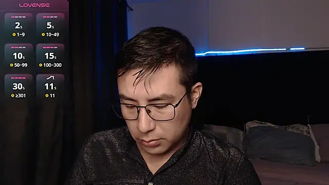 andrewmhilton  online show from 12/16/25, 06:40