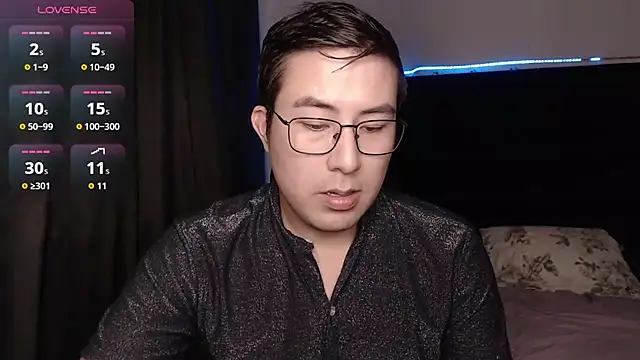 andrewmhilton  online show from 01/09/26, 06:38