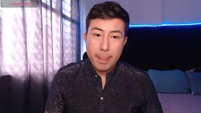 andrewmhilton  online show from 04/02/26, 05:54