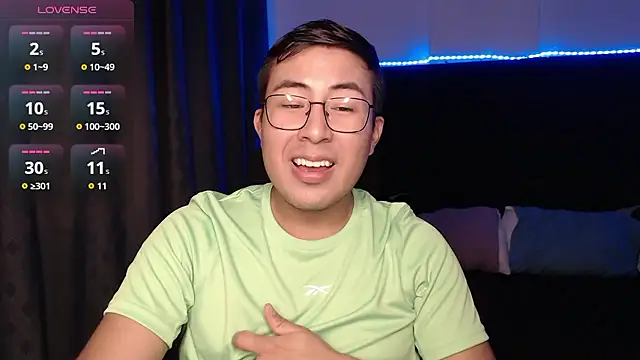 andrewmhilton  online show from 04/14/26, 05:24