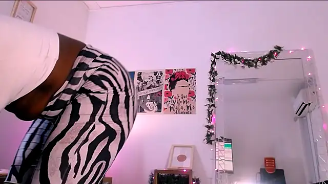 Kenya Agu online show from 12/10/24, 10:47