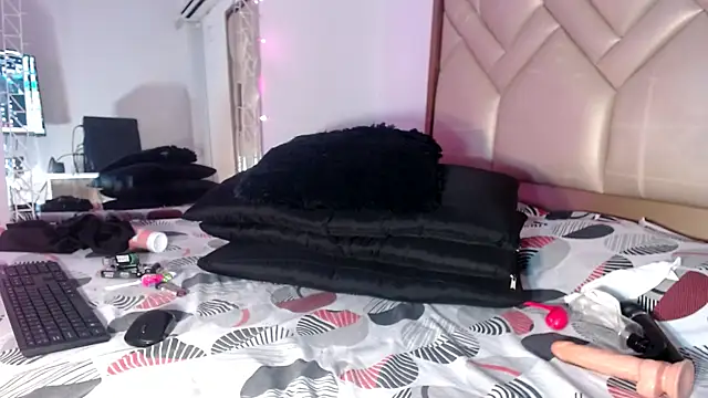 Kenya Agu online show from 01/10/25, 10:46