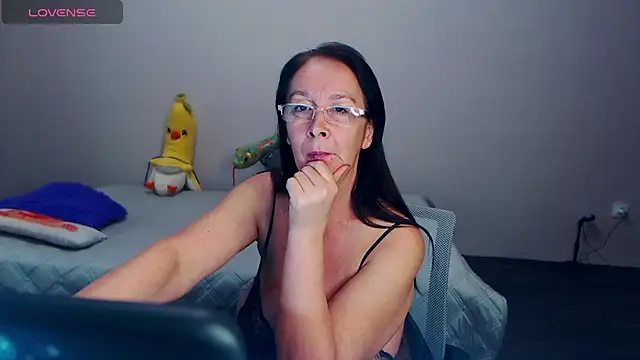 Celine Faer1 online show from 04/06/26, 05:14