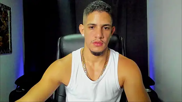 jhonnysnow17 online show from 10/21/25, 10:32