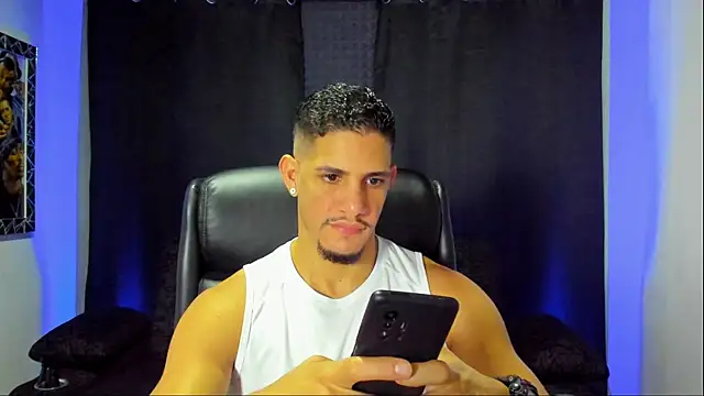 jhonnysnow17 online show from 11/28/25, 11:51