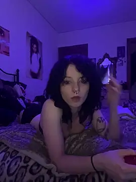 Bunny y online show from 10/11/25, 02:22