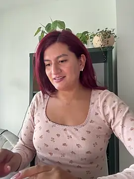 ari artis online show from 09/09/25, 09:14