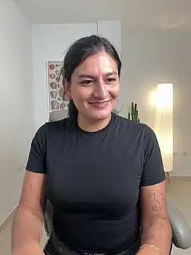 ari artis online show from 02/10/26, 07:40