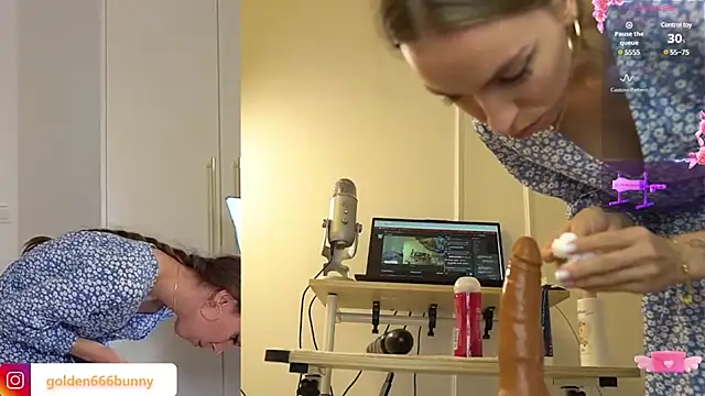 Miss69Ri99 online show from 12/22/24, 07:42