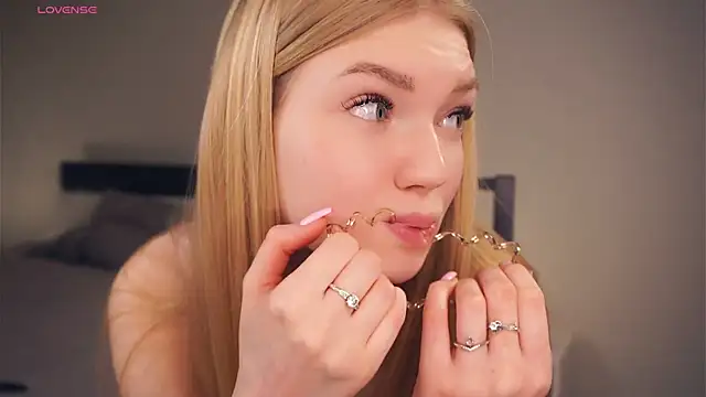 EllenReeves online show from 02/28/25, 12:42