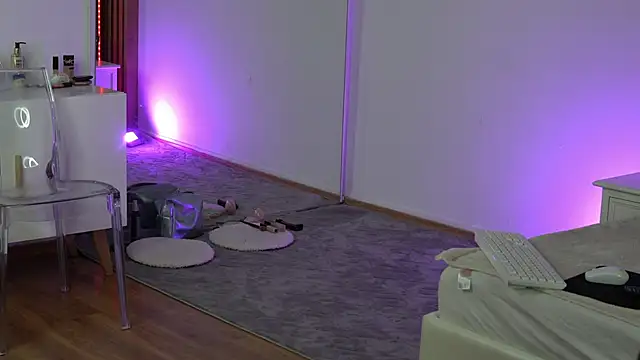 TiffanyMaze online show from 03/21/26, 06:40