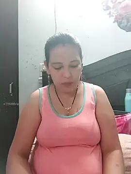 Poojabhabi101 online show from 04/01/26, 06:03