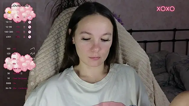 lil luna x online show from 11/17/25, 02:45