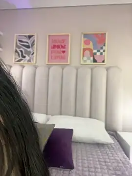 cute  cherry  online show from 09/17/25, 08:32