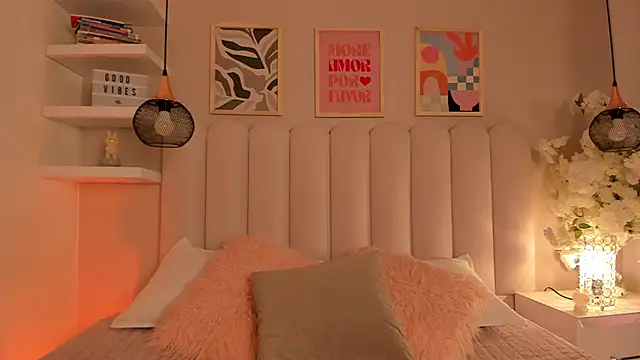 cute  cherry  online show from 12/22/25, 08:17