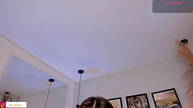 cute  cherry  online show from 04/09/26, 08:25