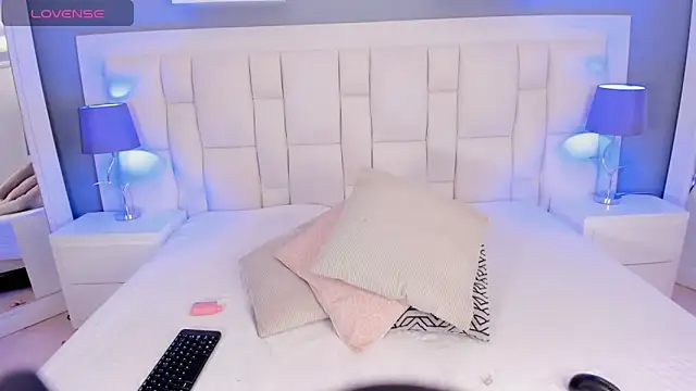 Aluna sweet online show from 03/19/25, 08:54