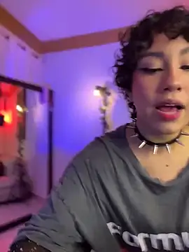 ZahaRoseee online show from 04/08/26, 03:06