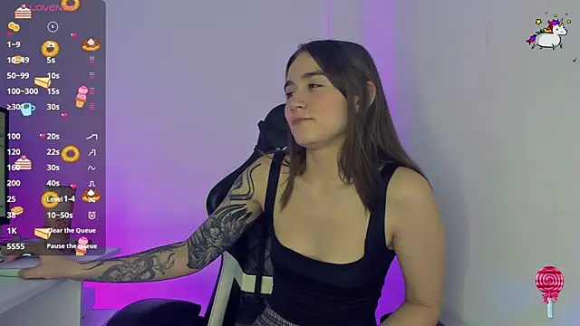 Snapshot of _alicerosse2 chatting on 02/22/25, 01:44 alicerosse2 online show from 02/22/25, 01:44