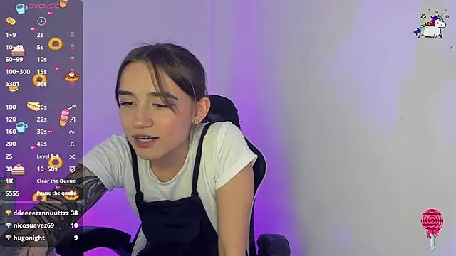 Snapshot of _alicerosse2 chatting on 03/12/25, 01:47 alicerosse2 online show from 03/12/25, 01:47