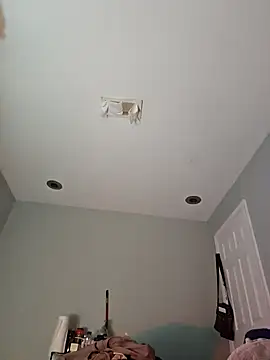 LiverandBrat77 online show from 02/15/25, 07:06