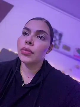 GigiiStone online show from 12/20/24, 04:42