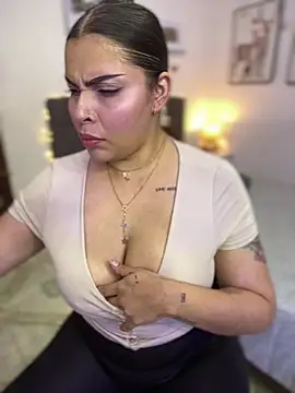 GigiiStone online show from 01/04/25, 09:31