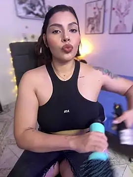 GigiiStone online show from 02/10/25, 08:10