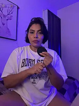 GigiiStone online show from 09/24/25, 11:08