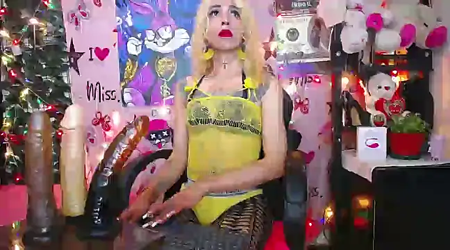 Snapshot of flaquita_corall chatting on 03/19/25, 10:20 flaquita corall online show from 03/19/25, 10:20