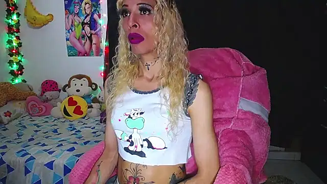 flaquita corall online show from 04/15/26, 12:17