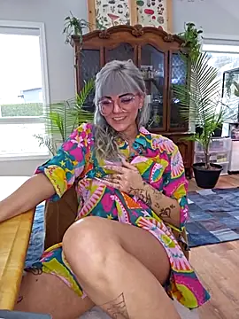 anyalikestosuck online show from 01/12/26, 10:26