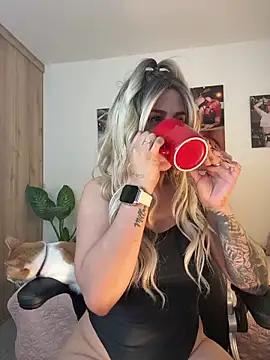 zafiro mo0n online show from 01/12/25, 04:00