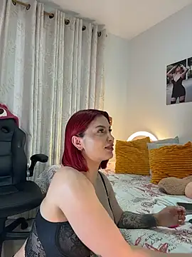 zafiro mo0n online show from 02/16/26, 10:50