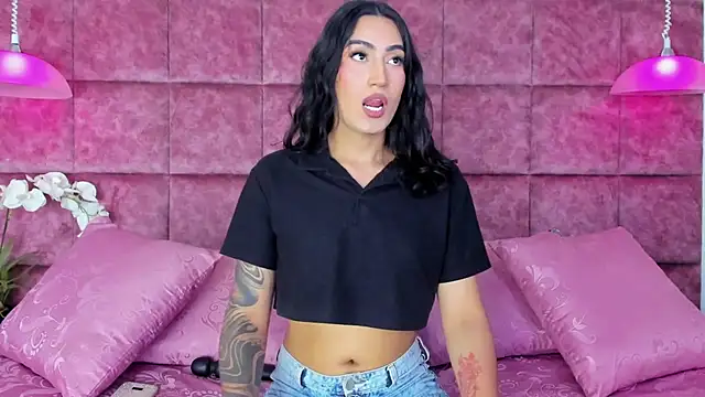 Taly Fox online show from 02/05/25, 09:40