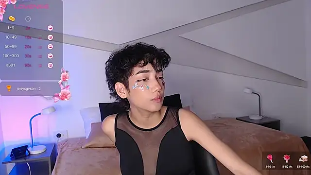 hot little bunny online show from 03/05/25, 11:38