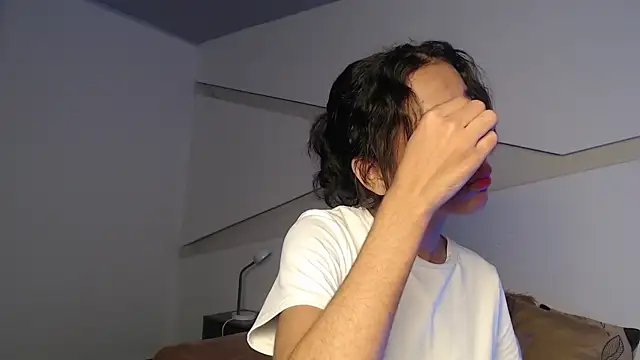 hot little bunny online show from 10/20/25, 09:04