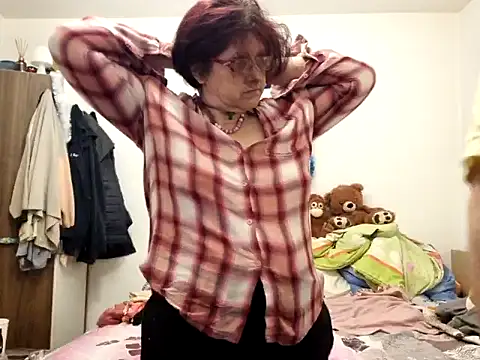 Snapshot of Samantha_Squirt@xh chatting on 12/30/24, 05:13 Samantha Squirtxh online show from 12/30/24, 05:13