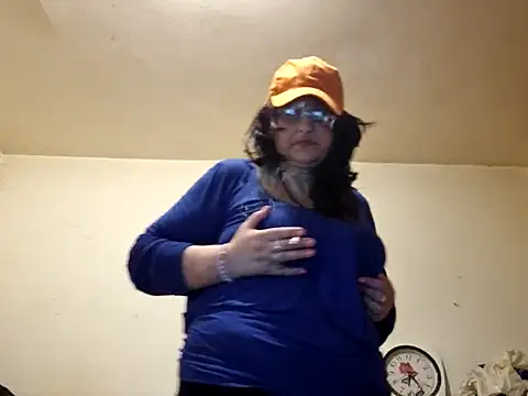 Snapshot of Samantha_Squirt@xh chatting on 02/26/25, 08:33 Samantha Squirtxh online show from 02/26/25, 08:33